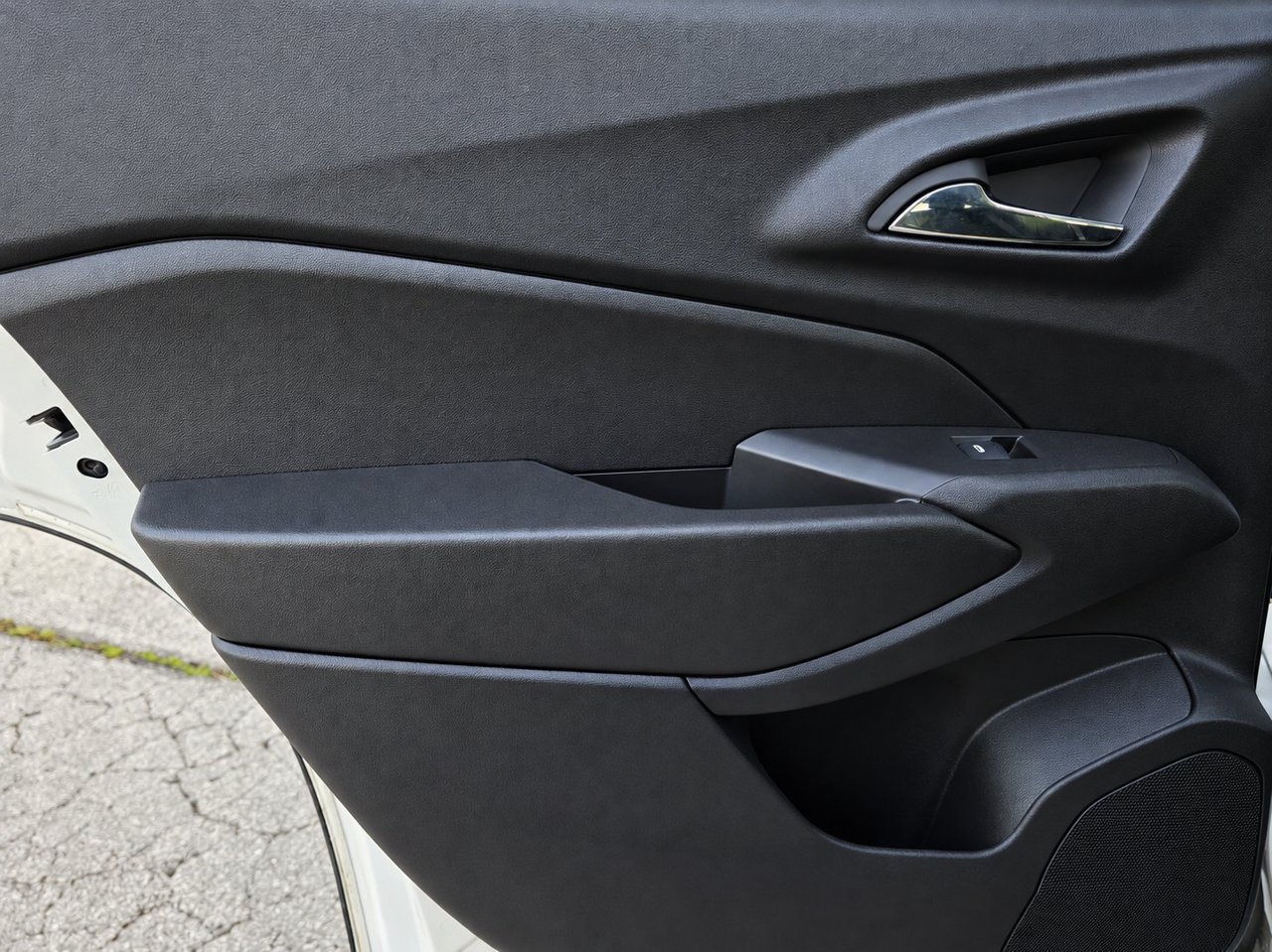 Certified 2024 Chevrolet Trax LT FWD image 24