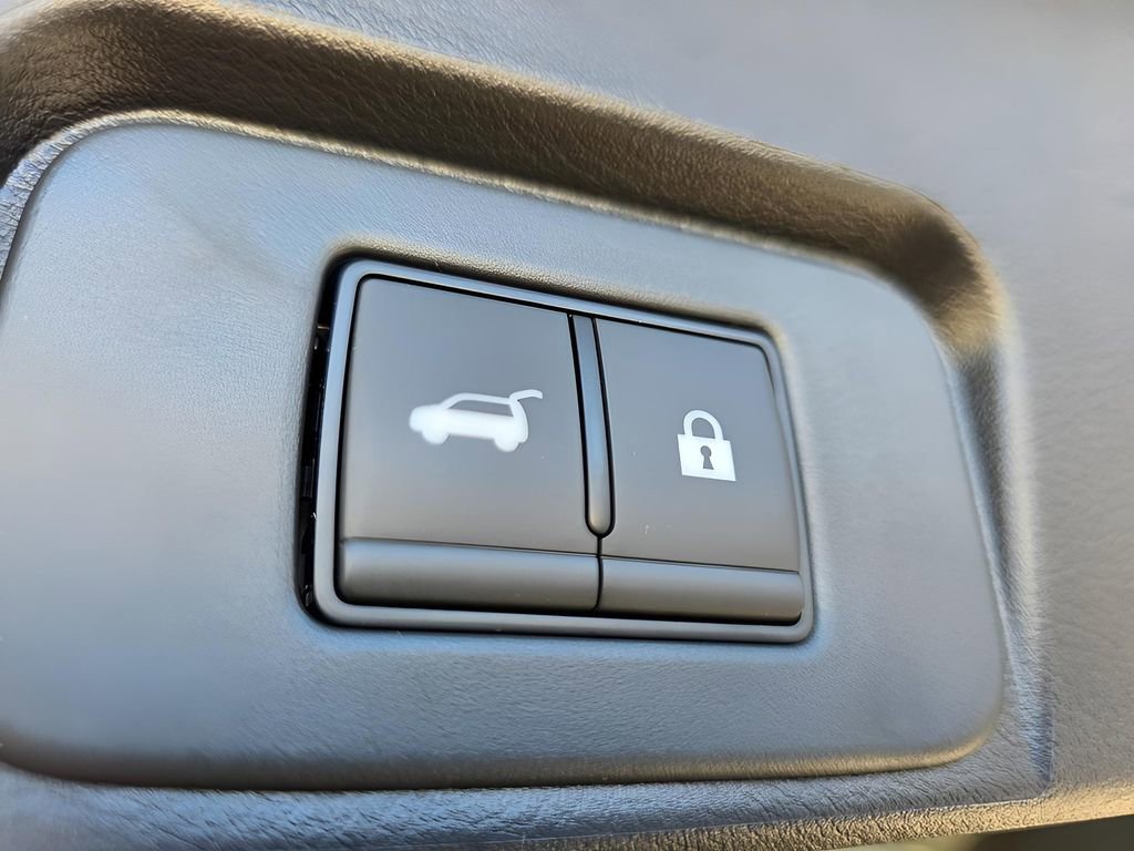 New 2026 Nissan Rogue SV image 9