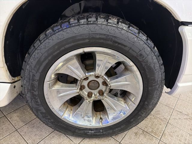 Used 2002 Cadillac Escalade EXT image 4