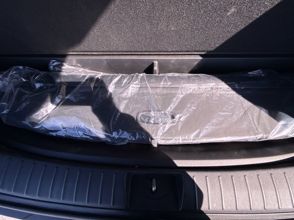 Used 2022 Hyundai Santa Fe Calligraphy w/ Cargo Package image 28