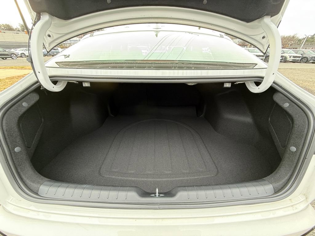 New 2025 Kia K4 GT-Line Turbo image 25