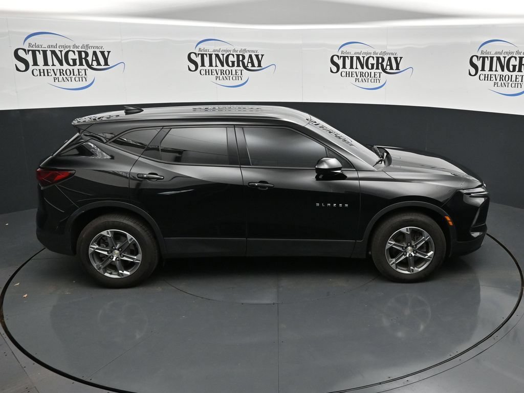 Used 2023 Chevrolet Blazer LT FWD image 25