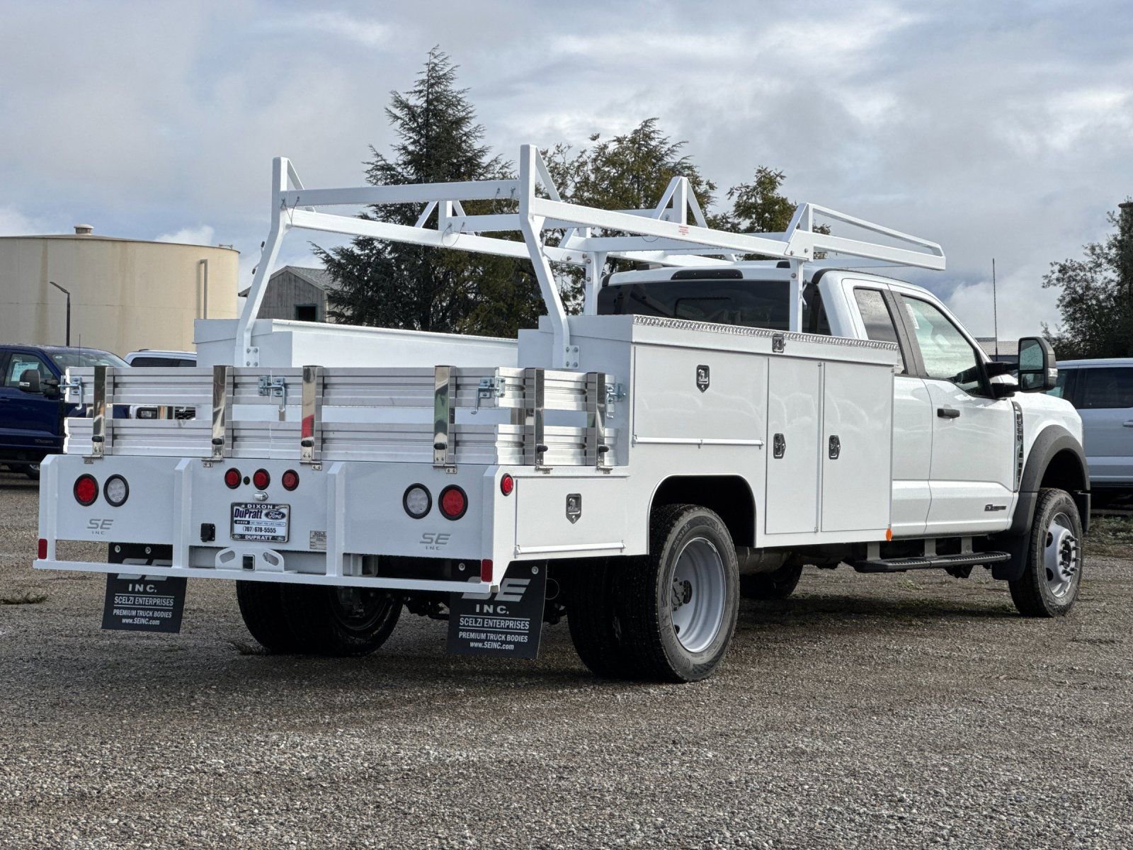New 2026 Ford F550 4x4 SuperCab Super Duty image 4