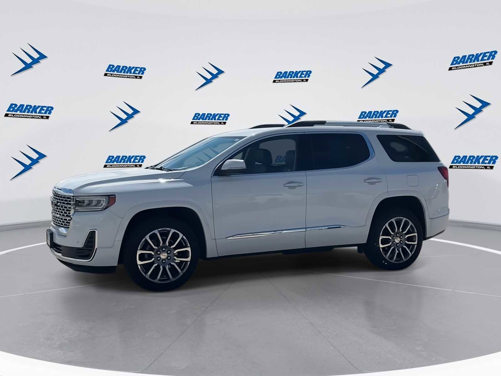 Used 2023 GMC Acadia Denali image 5
