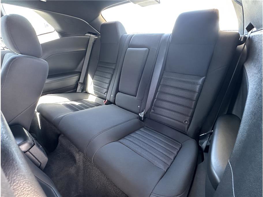 Used 2010 Dodge Challenger SE RWD image 16