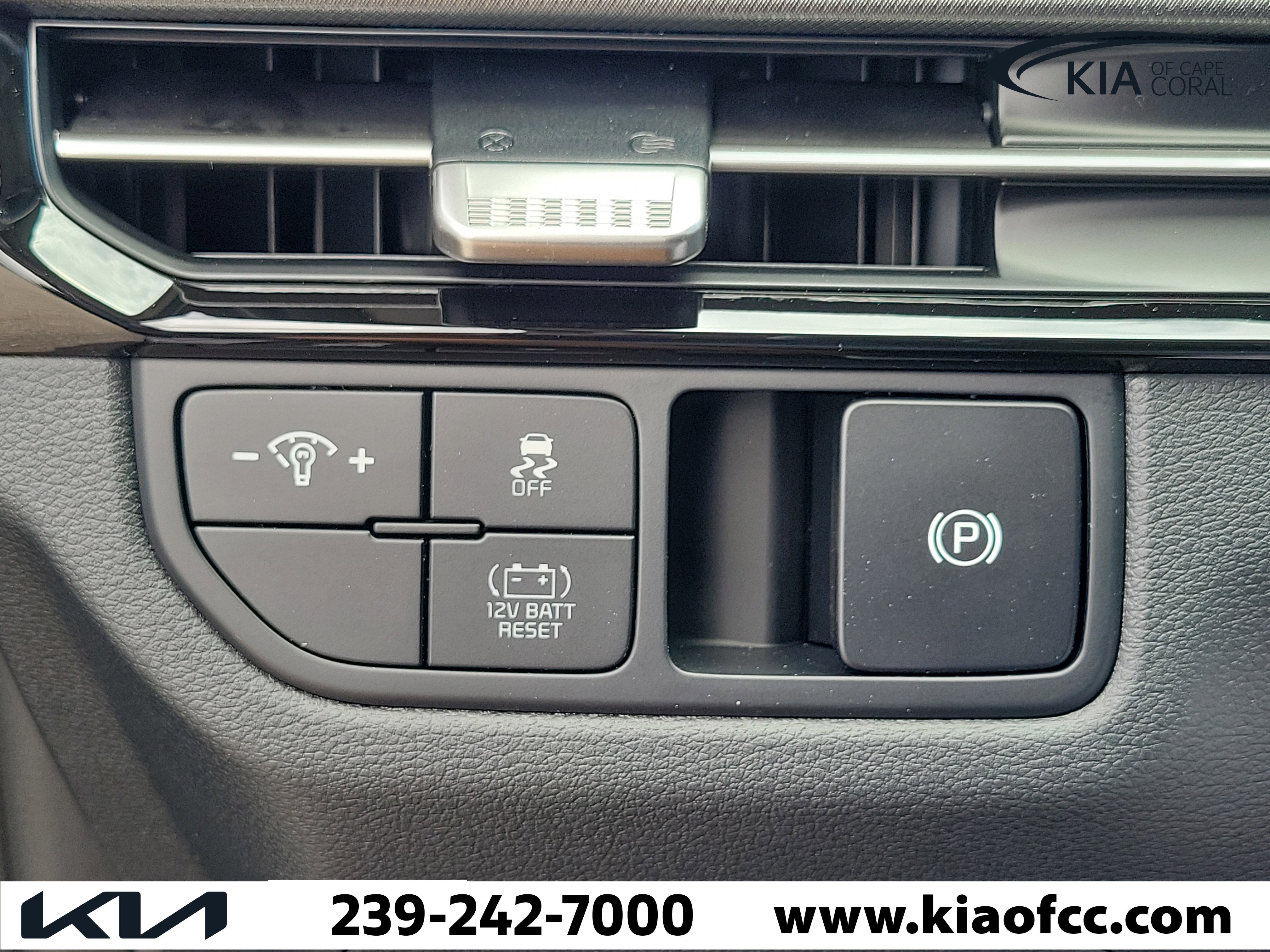 New 2026 Kia Sportage LX image 22