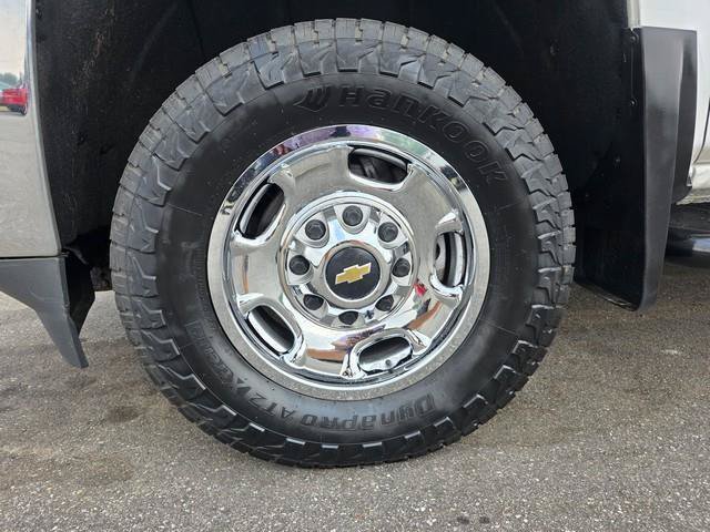 Used 2016 Chevrolet Silverado 2500 W/T w/ WT Convenience Package AWD/4WD image 8