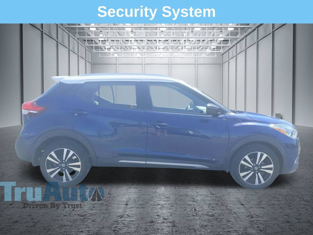 Used 2019 Nissan Kicks SR w/ SR Premium Package FWD image 8