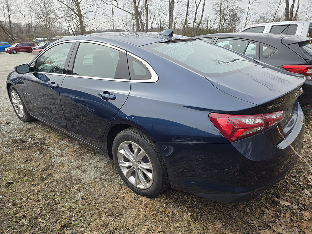 Used 2020 Chevrolet Malibu LT FWD image 2