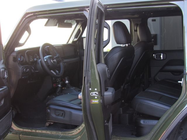 Used 2024 Jeep Wrangler Unlimited Rubicon 4xe AWD/4WD image 15