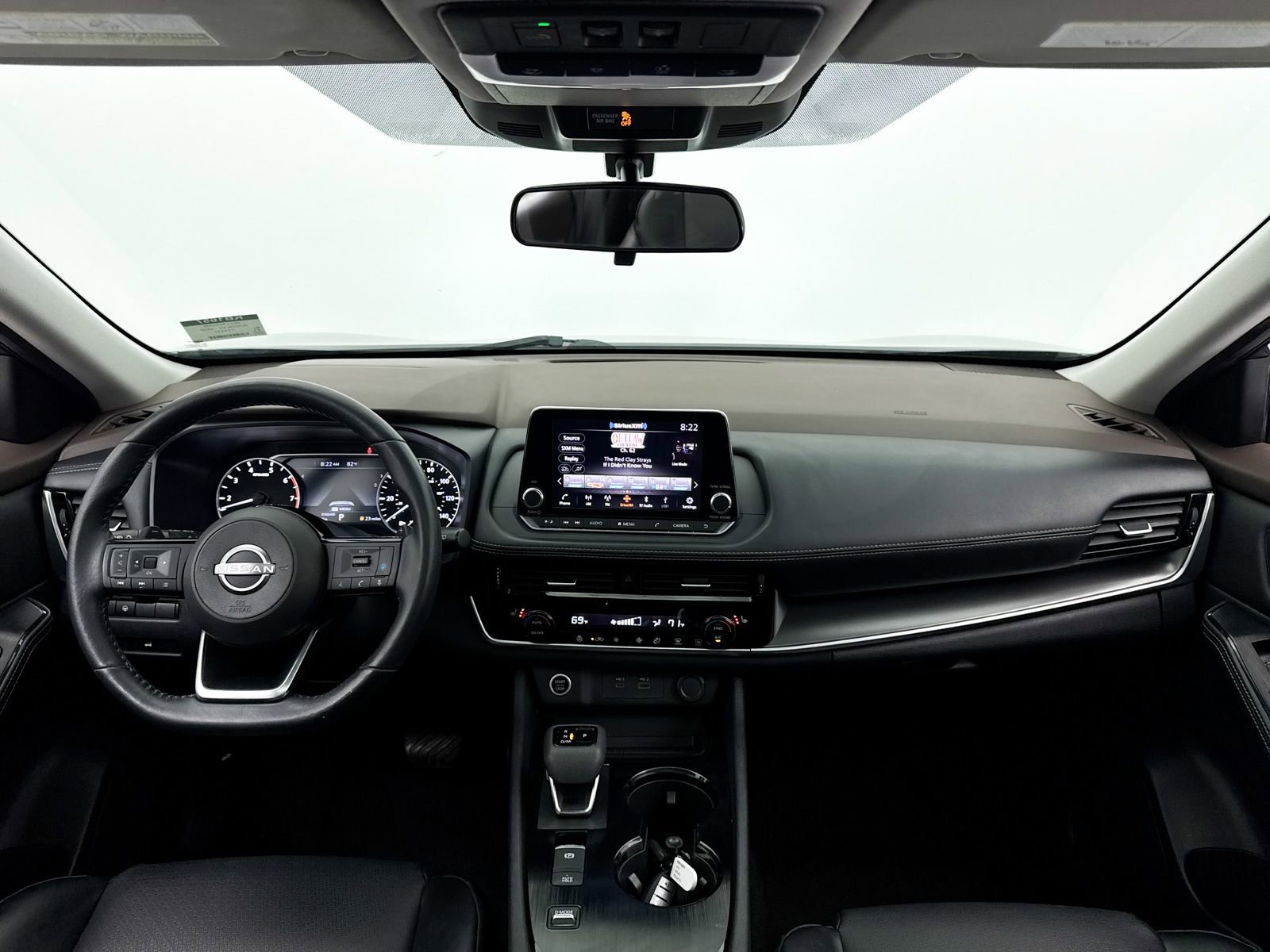 Used 2022 Nissan Rogue SV w/ SV Premium Package image 21