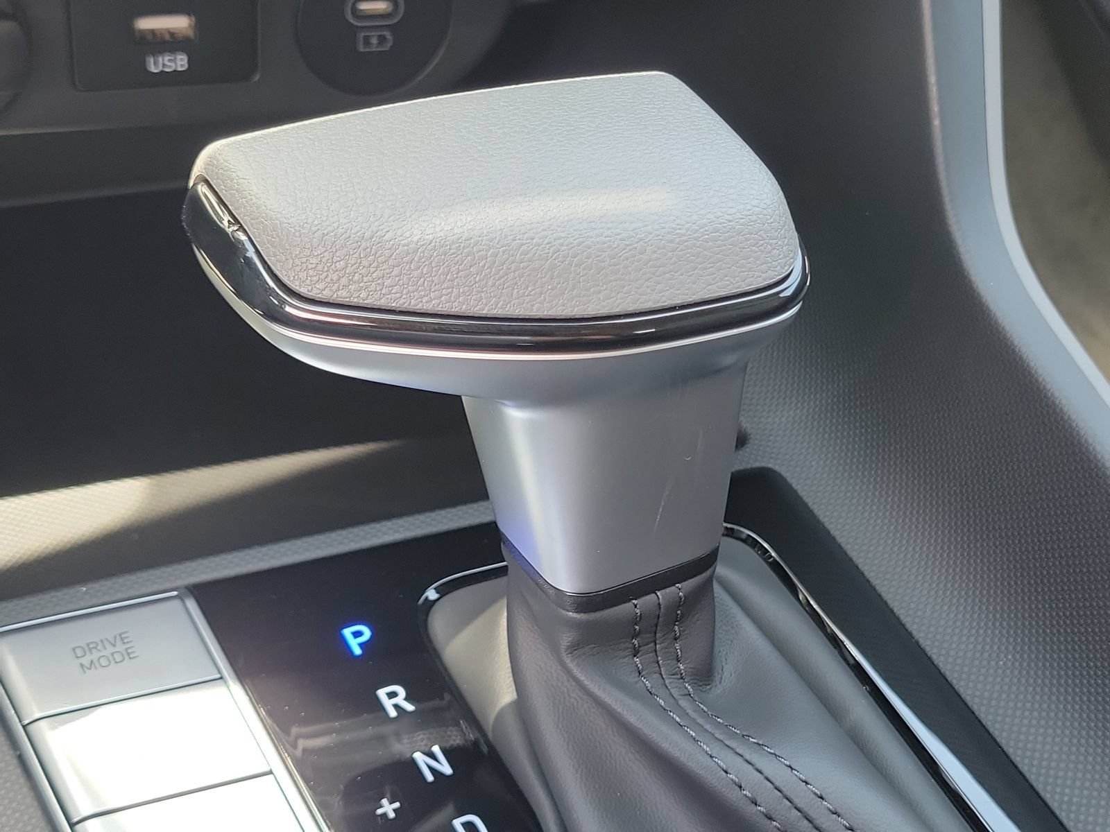 New 2026 Hyundai Elantra SE FWD image 14