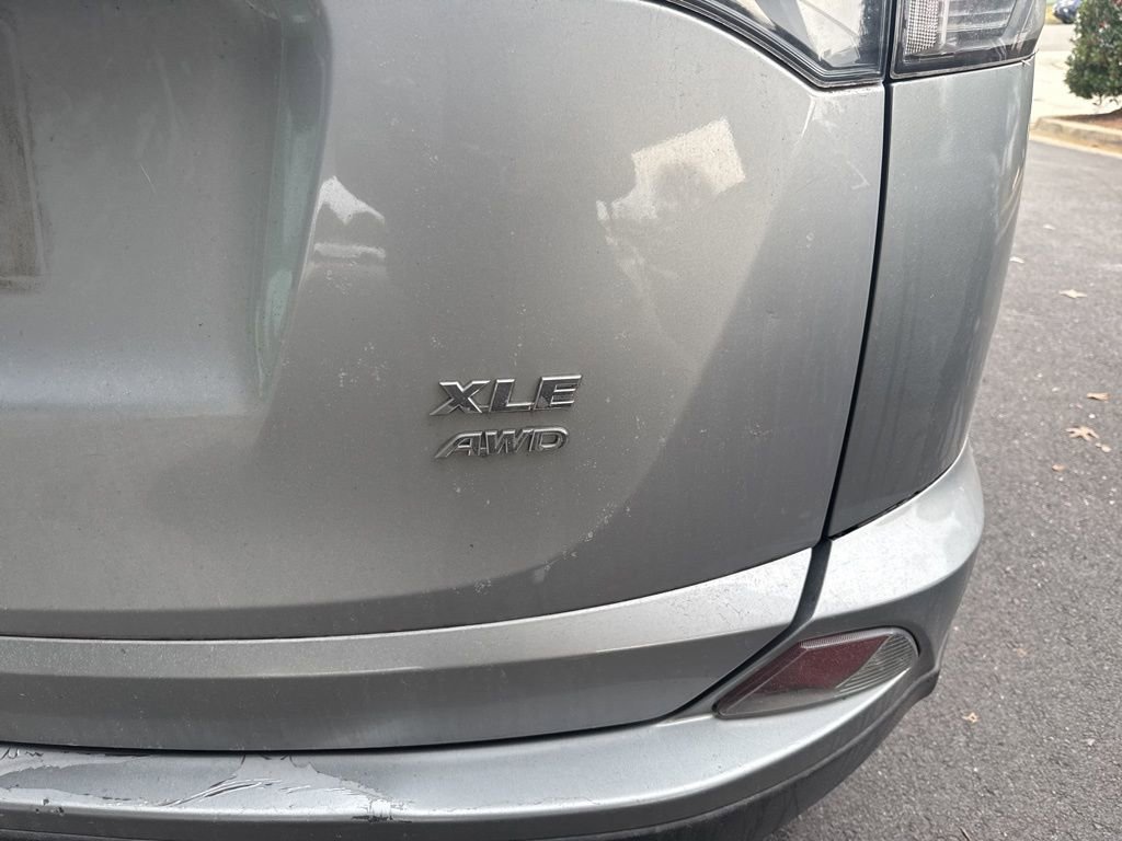Used 2017 Toyota RAV4 XLE image 5
