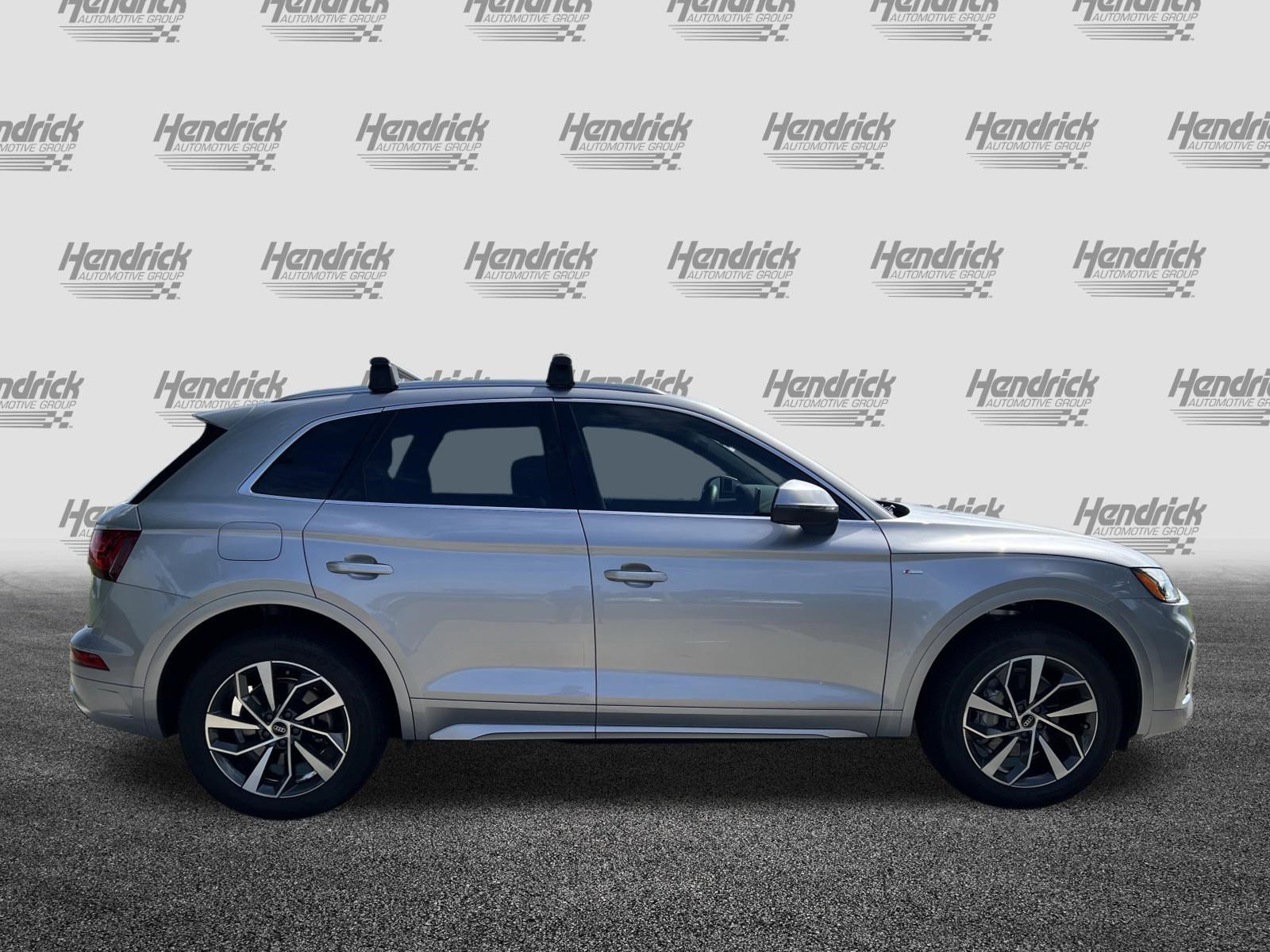 Certified 2023 Audi Q5 2.0T Premium Plus w/ Premium Plus Package AWD/4WD image 10