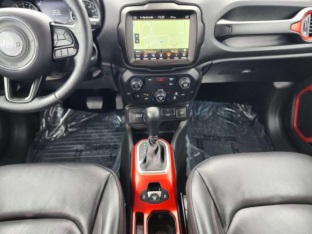 Used 2022 Jeep Renegade Trailhawk w/ Trailer Tow Group AWD/4WD image 12