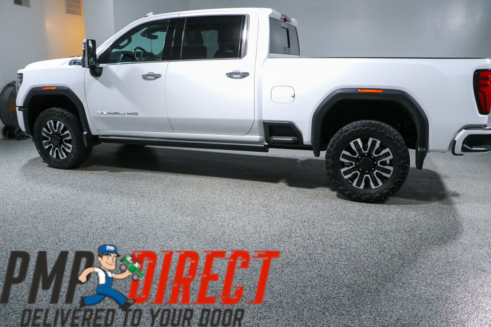 Used 2024 GMC Sierra 2500 Denali Ultimate w/ Max Trailering Package AWD/4WD image 10