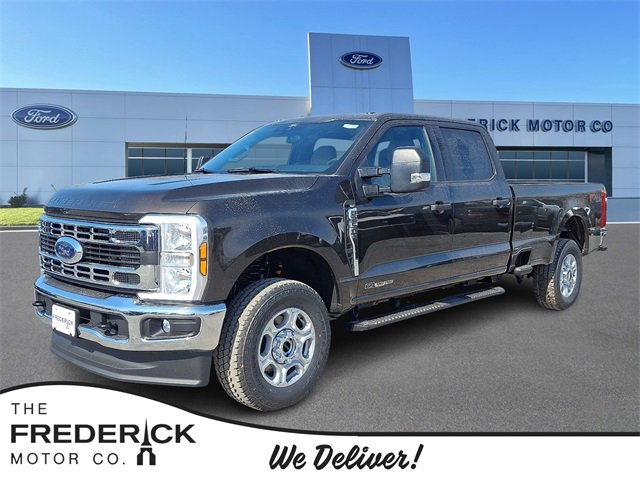 New 2025 Ford F250 XLT w/ FX4 Off-Road Package