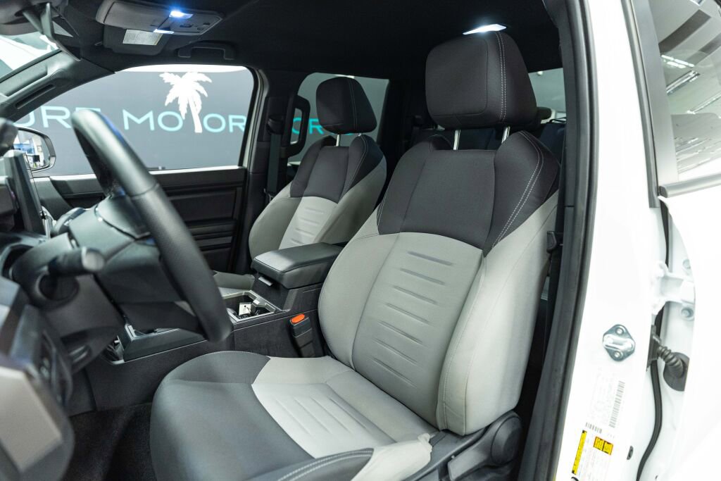 Used 2024 Toyota Tacoma TRD Sport image 9