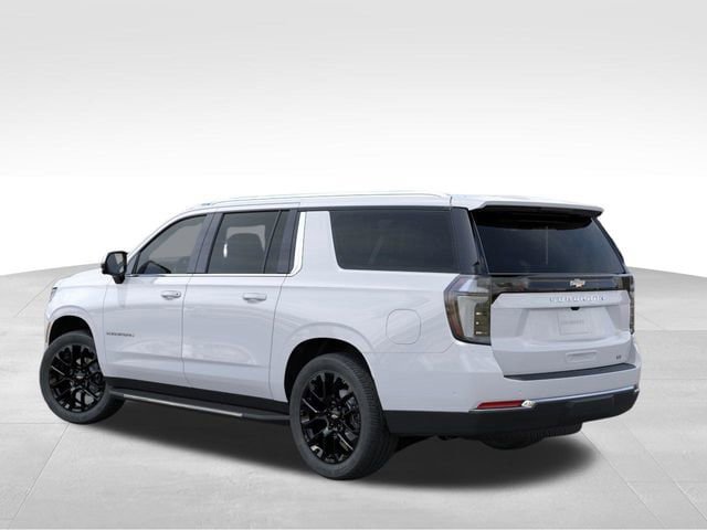 New 2026 Chevrolet Suburban LT w/ Comfort Package AWD/4WD image 3
