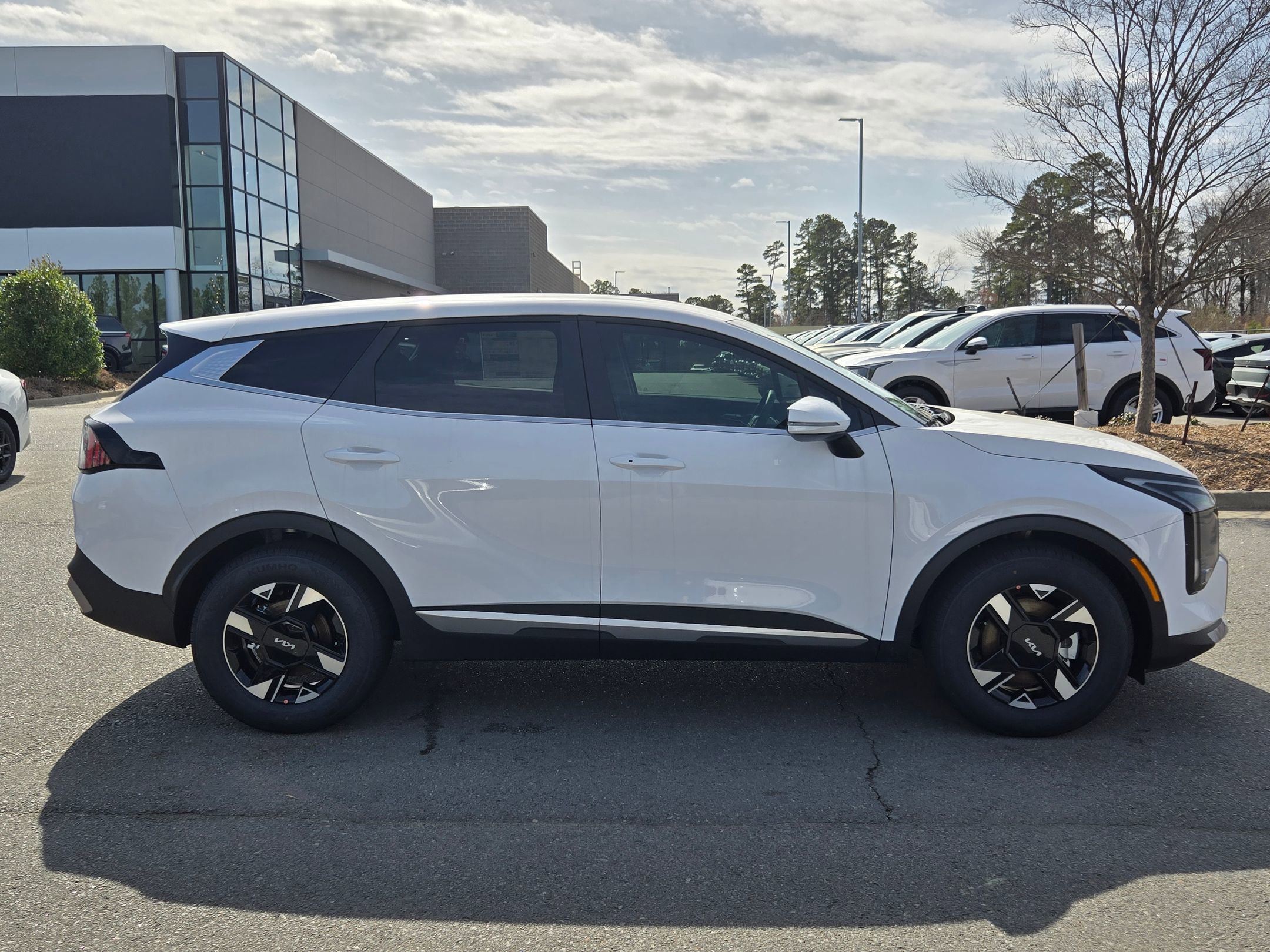 New 2026 Kia Sportage LX w/ LX Convenience Package image 8