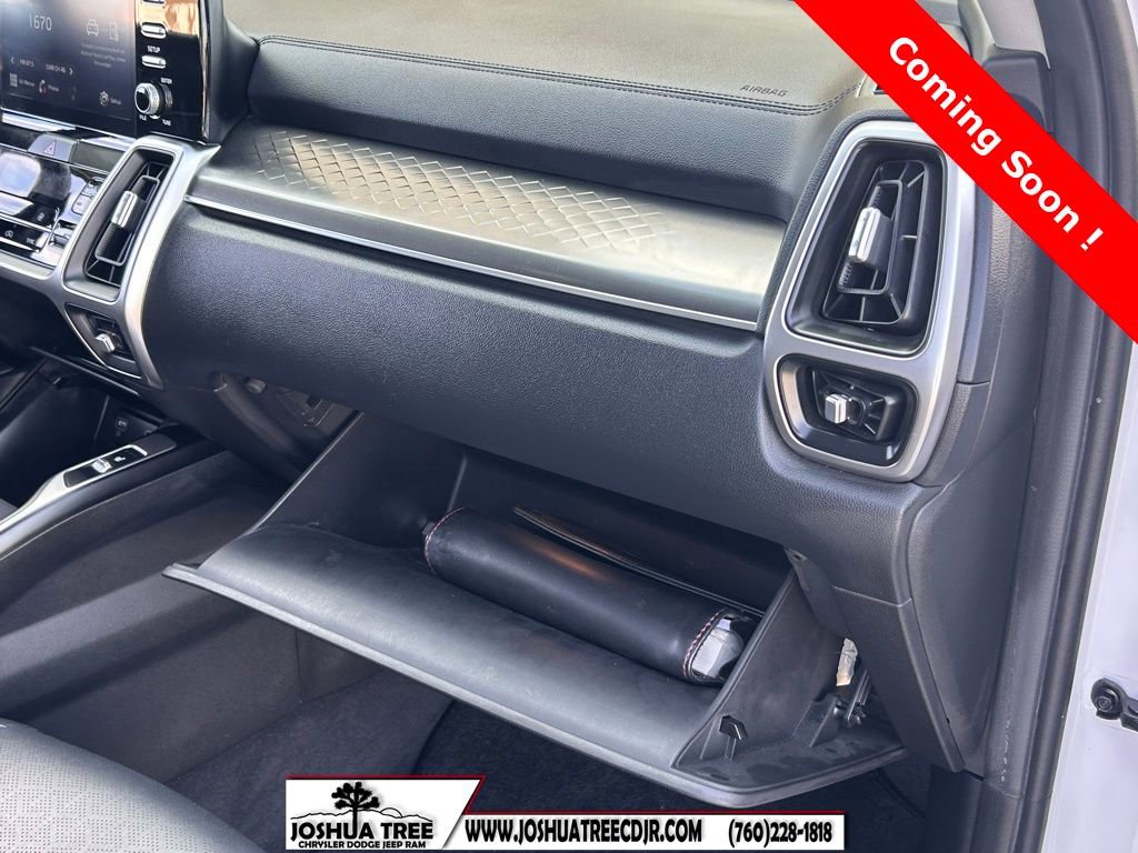 Used 2021 Kia Sorento S w/ Panoramic Sunroof Package image 30