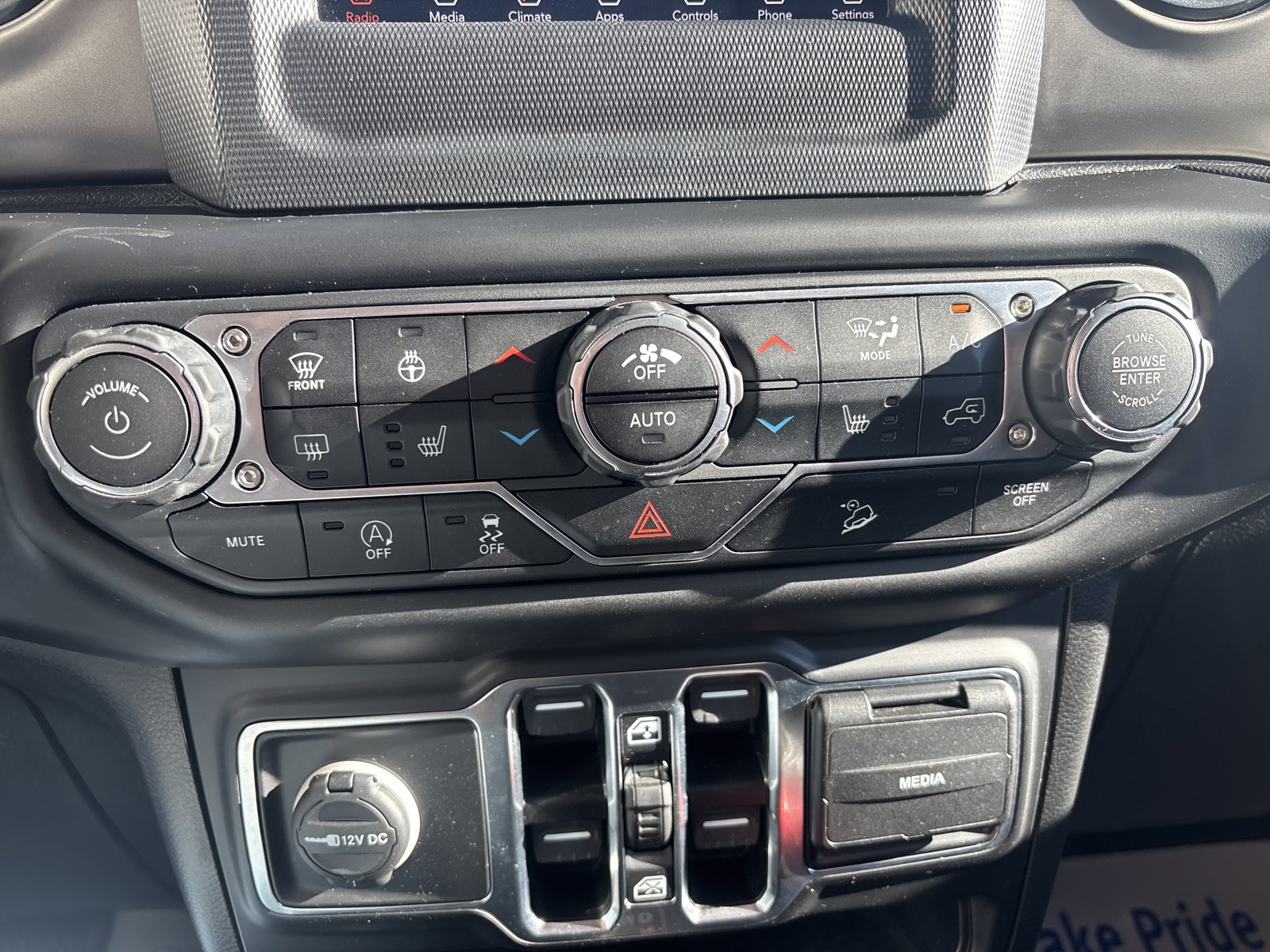Used 2020 Jeep Wrangler Unlimited Sport AWD/4WD image 14