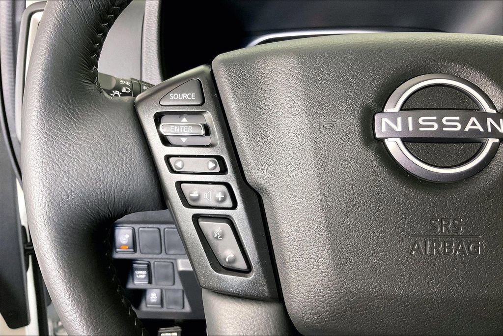 Used 2024 Nissan Frontier SL w/ Technology Package image 27