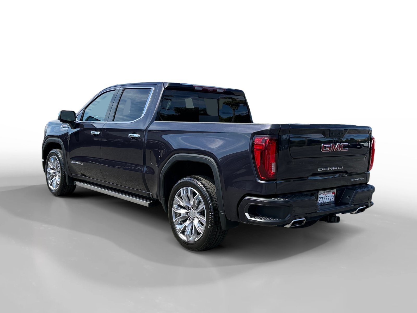 Used 2023 GMC Sierra 1500 Denali w/ Denali Reserve Package AWD/4WD image 3
