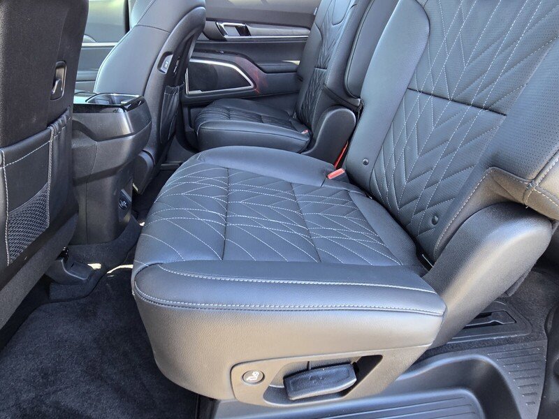 Certified 2025 Kia Telluride EX X-Line AWD/4WD image 12