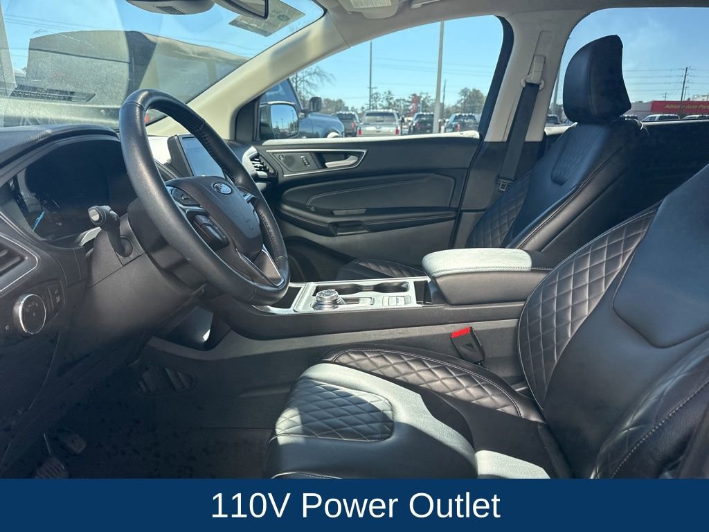 Used 2024 Ford Edge Titanium image 10