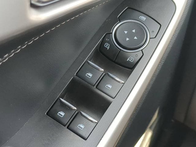 Used 2023 Ford Explorer XLT w/ Equipment Group 202A AWD/4WD image 22
