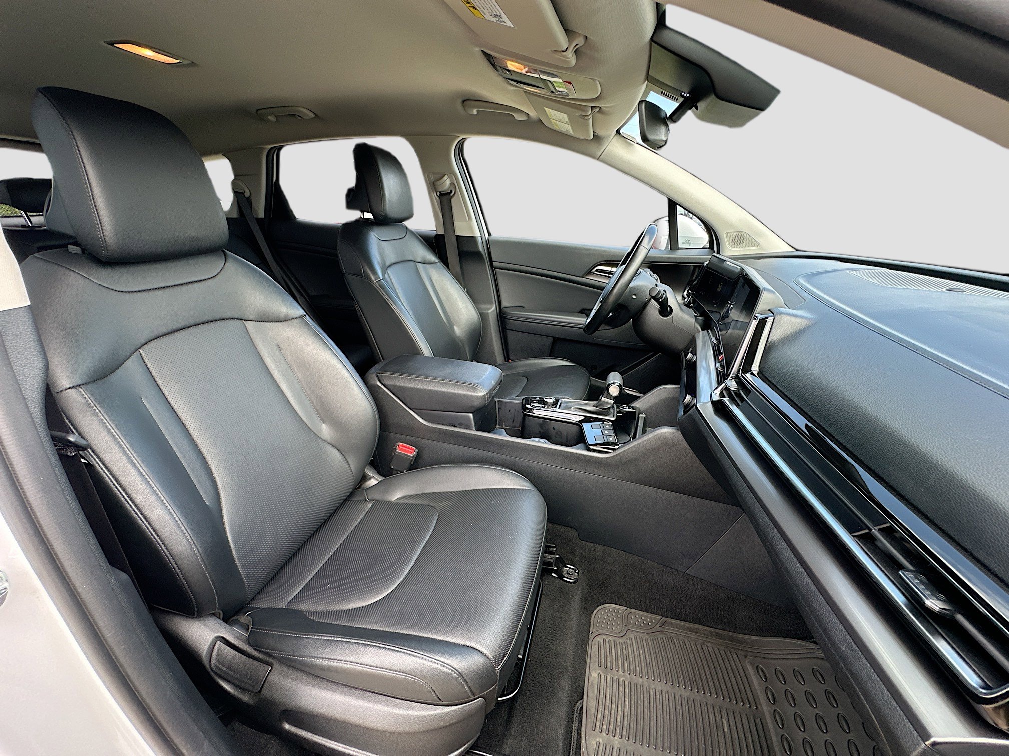 Used 2023 Kia Sportage EX image 28