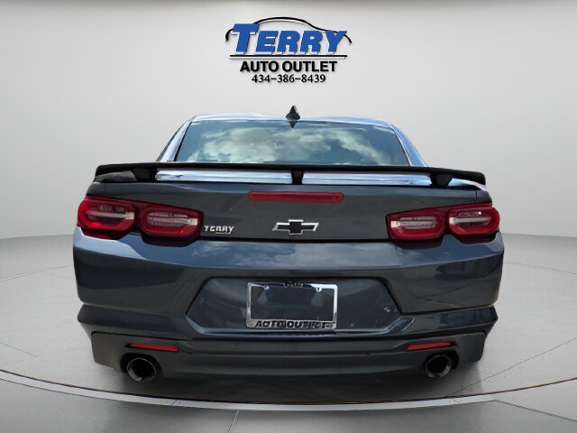 Used 2019 Chevrolet Camaro LT w/ Technology Package RWD image 7