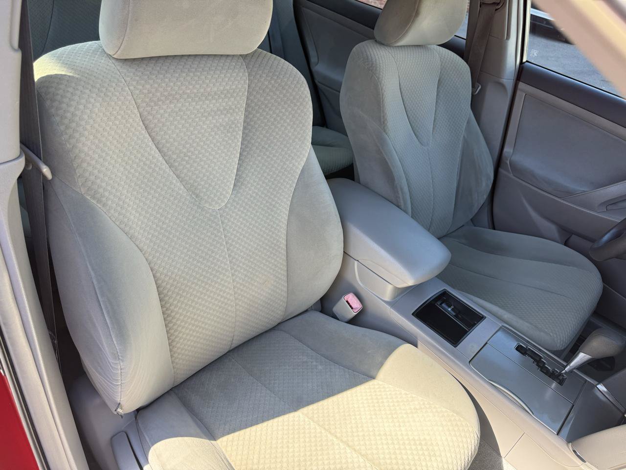 Used 2008 Toyota Camry LE FWD image 9