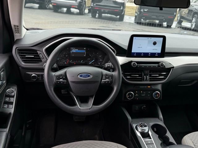 Used 2021 Ford Escape SE image 3