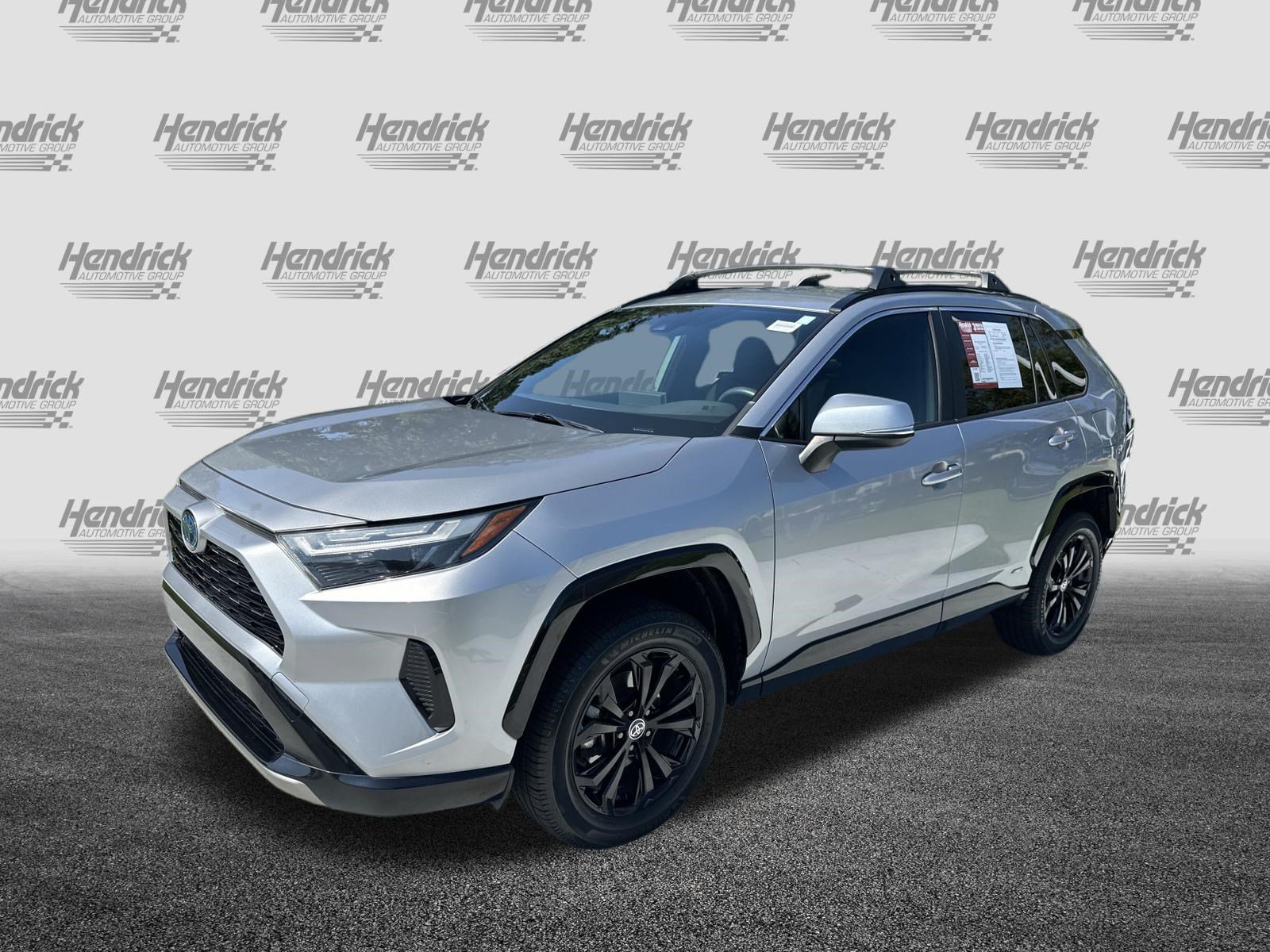Used 2022 Toyota RAV4 SE AWD/4WD image 5
