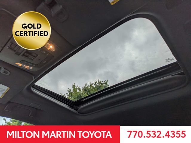 Certified 2023 Toyota Sienna Platinum FWD image 18