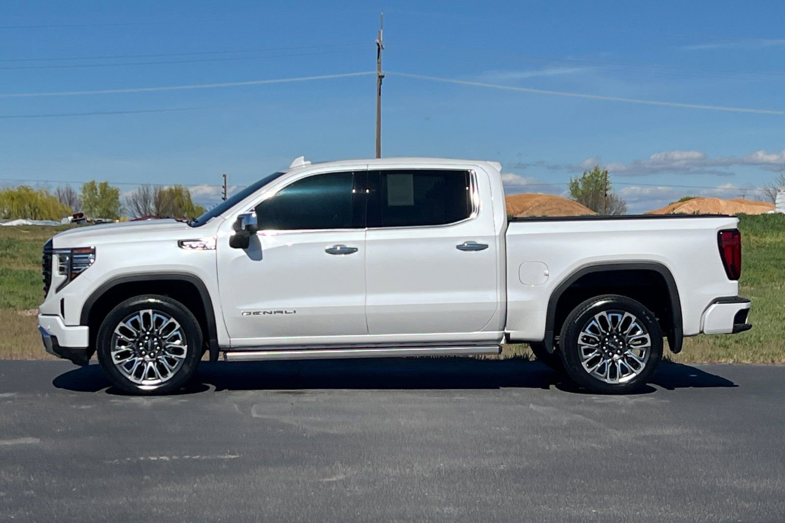 Used 2024 GMC Sierra 1500 Denali Ultimate AWD/4WD image 7