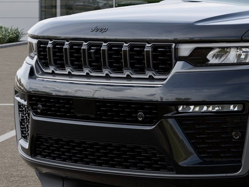 New 2026 Jeep Grand Cherokee Summit w/ Obsidian Package AWD/4WD image 13
