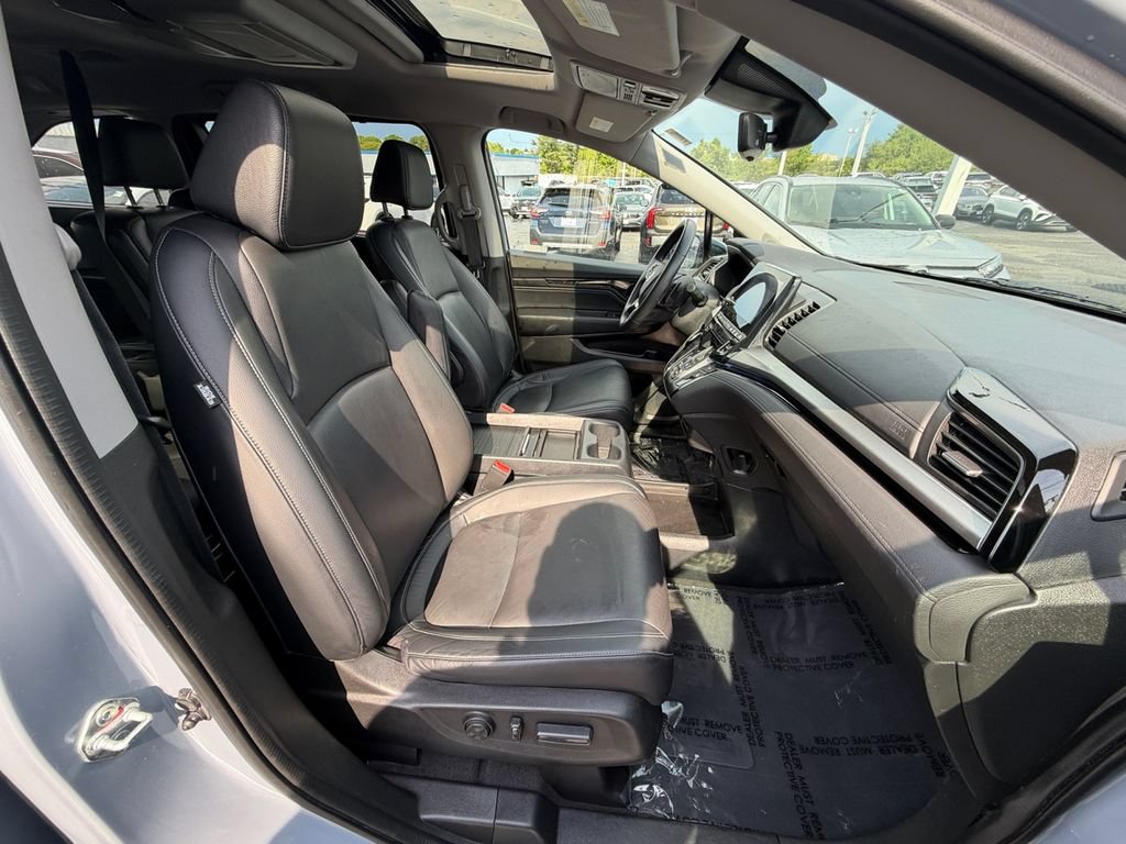 Used 2023 Honda Odyssey Touring image 24