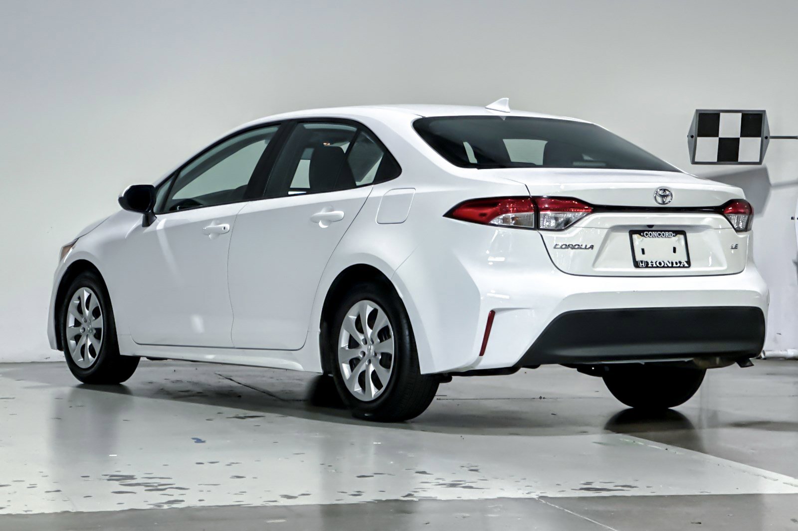 Used 2025 Toyota Corolla LE FWD image 3