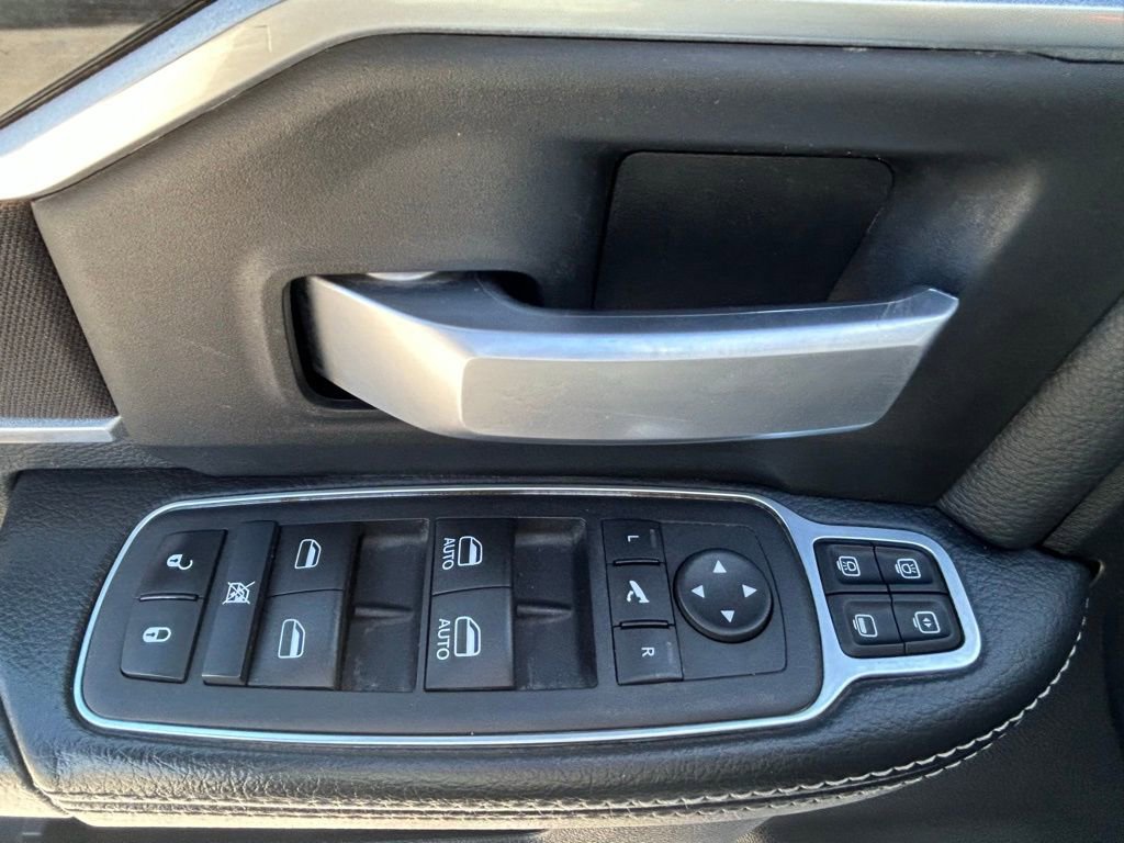 Used 2024 RAM 3500 Big Horn image 29