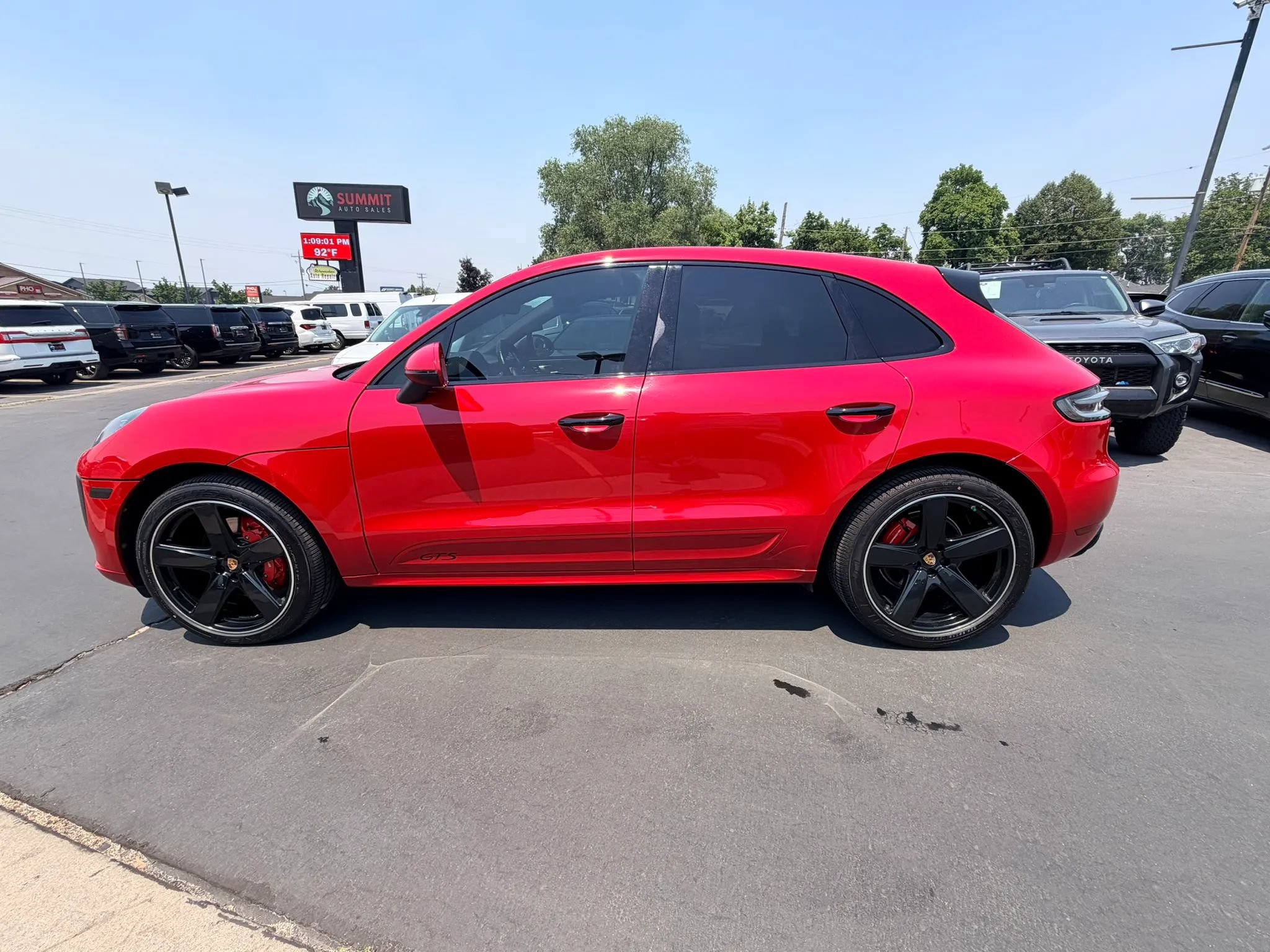 Used 2020 Porsche Macan GTS w/ Sport Chrono Package AWD/4WD image 7
