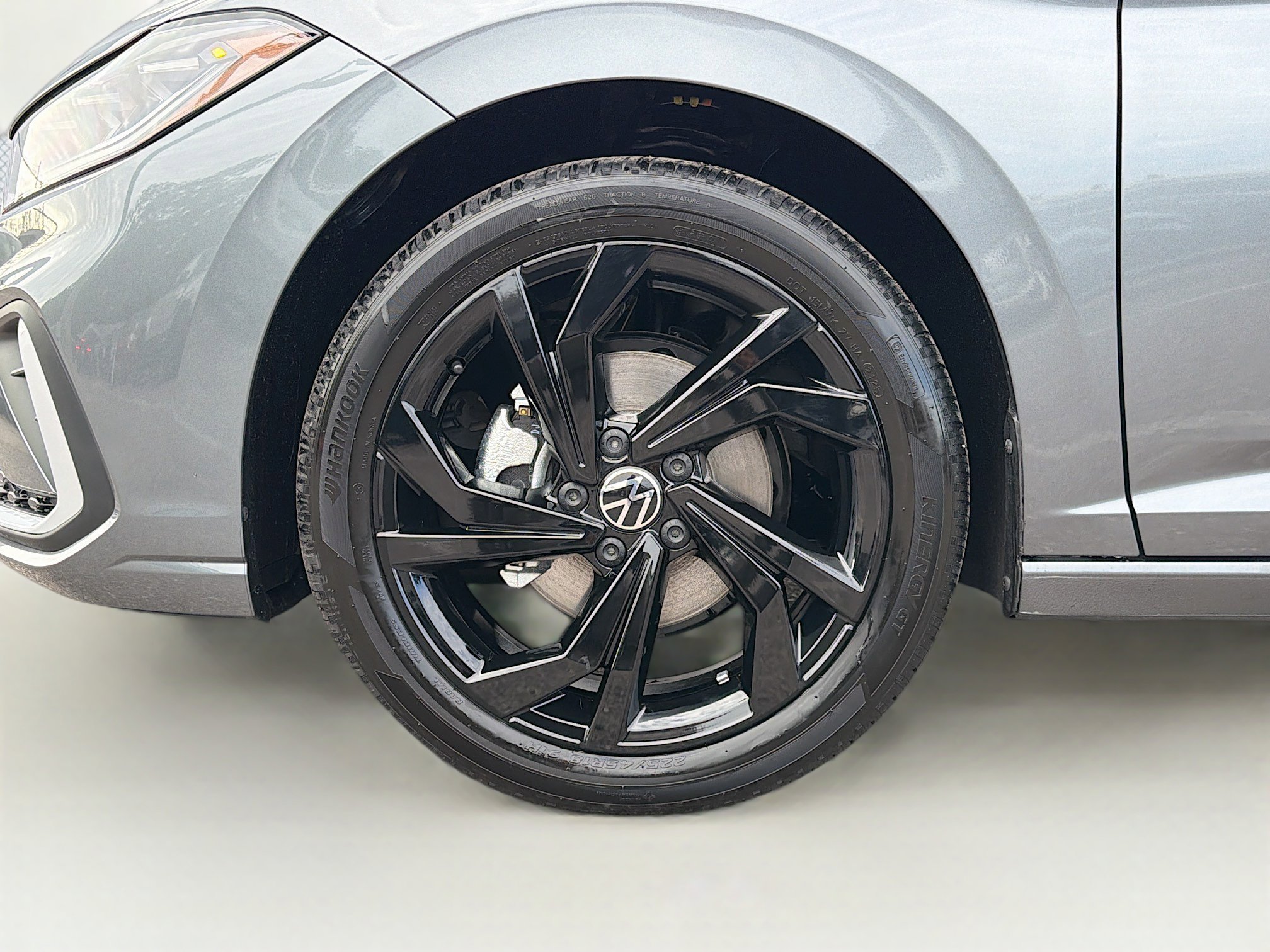 New 2026 Volkswagen Jetta SE image 40