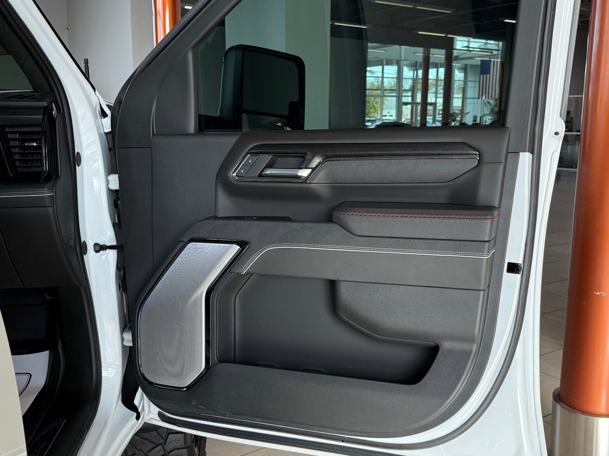 Used 2024 GMC Sierra 2500 AT4X image 21