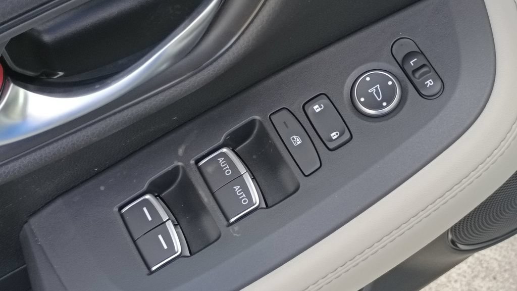 New 2027 Honda HR-V EX-L image 18