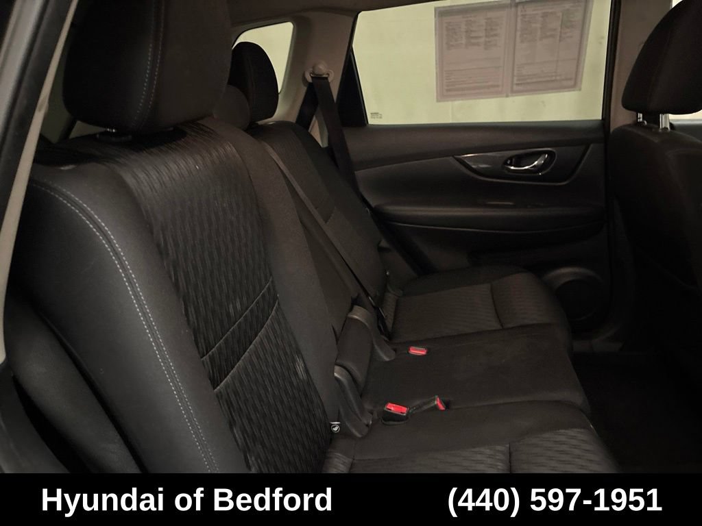 Used 2018 Nissan Rogue SV AWD/4WD image 22