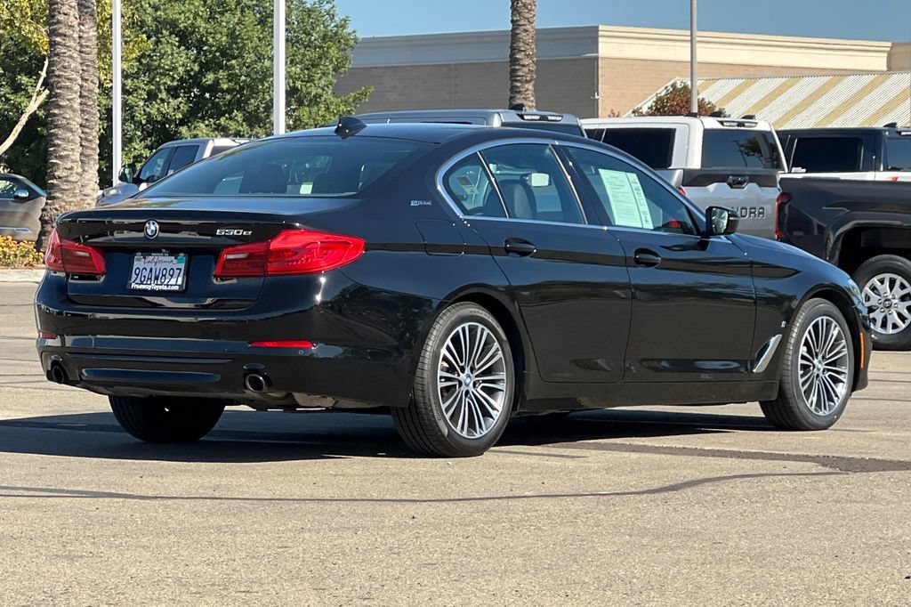 Used 2019 BMW 530e w/ Convenience Package RWD image 5