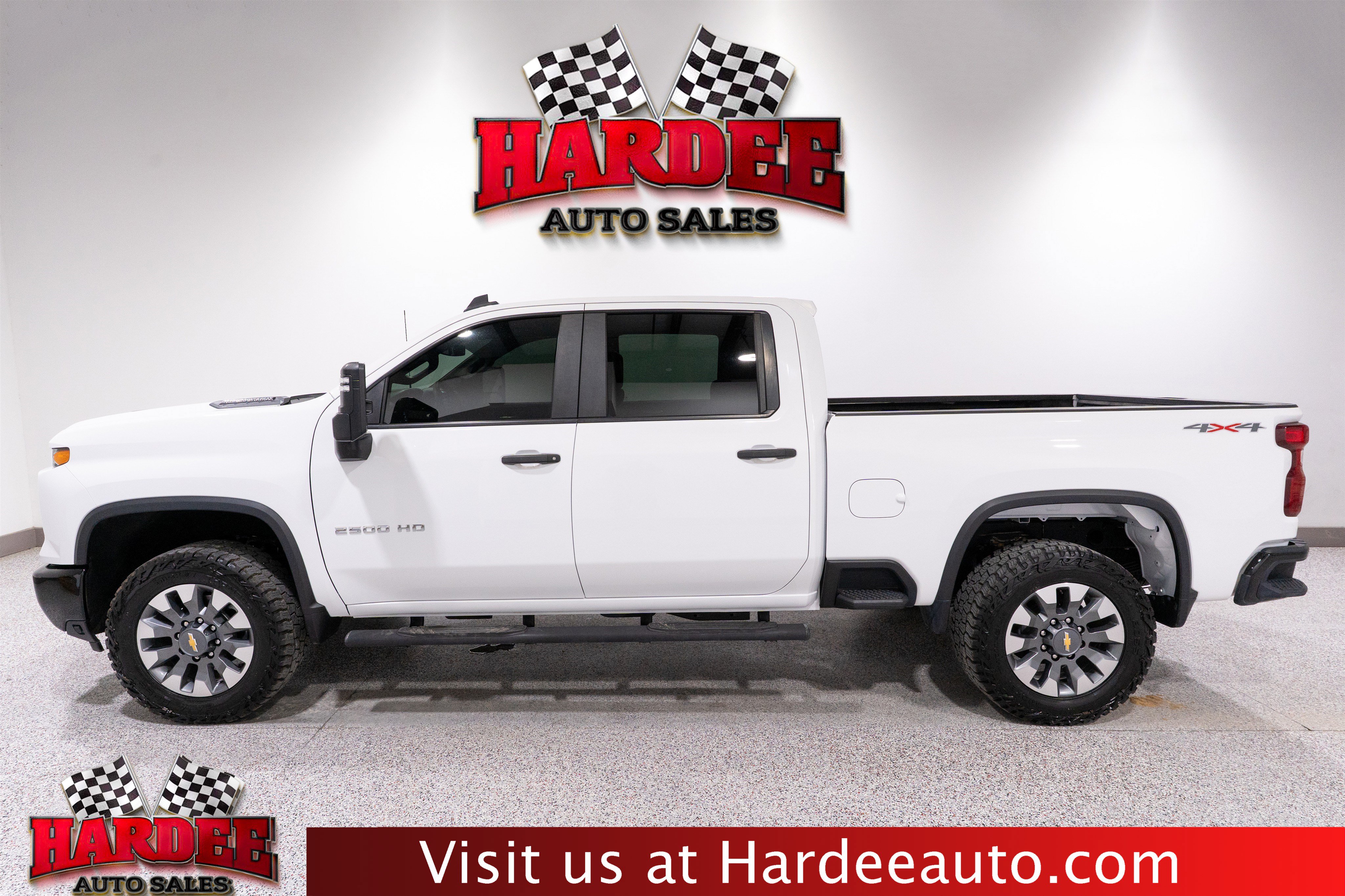 Used 2024 Chevrolet Silverado 2500 Custom w/ Custom Value Package AWD/4WD image 1