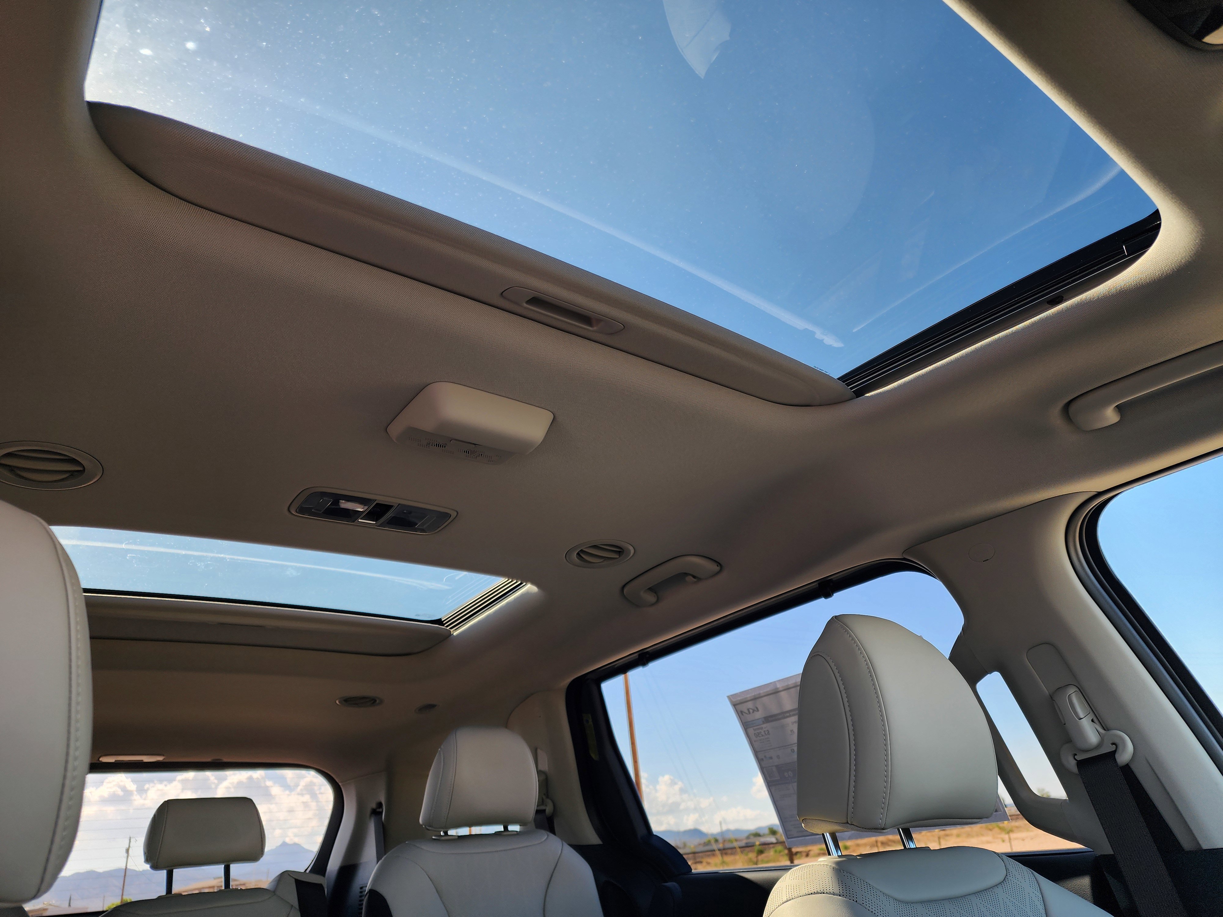 New 2026 Kia Carnival SX image 9